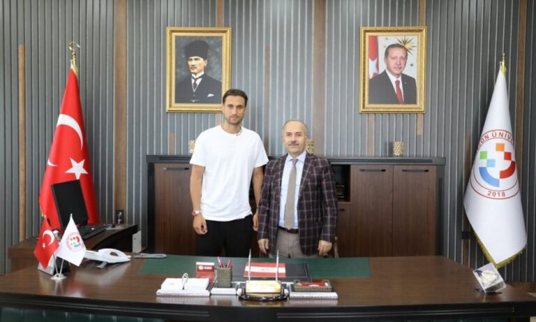 Yusuf Yazıcı okuduğu Üniversiteyi ziyaret etti