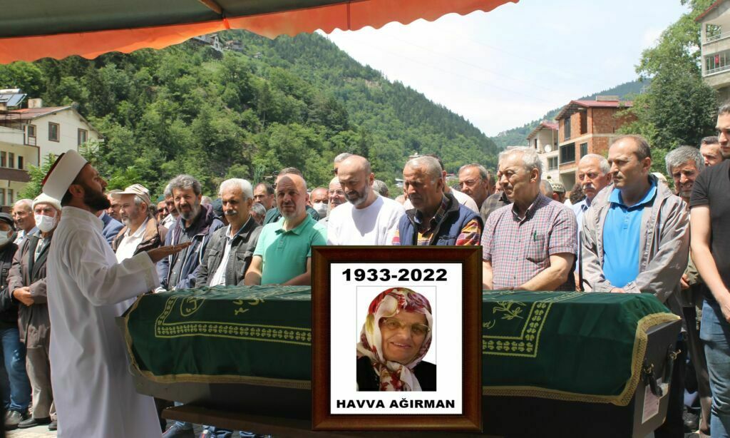 Taşkıran Mahallesinden Havva Ağırman dualarla uğurlandı