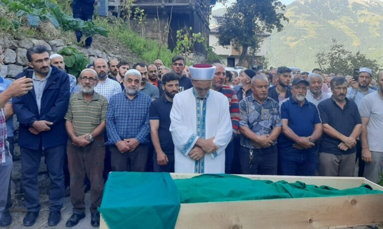 Elmalı Mahallesinden Havva Kaplan sonsuza uğurlandı