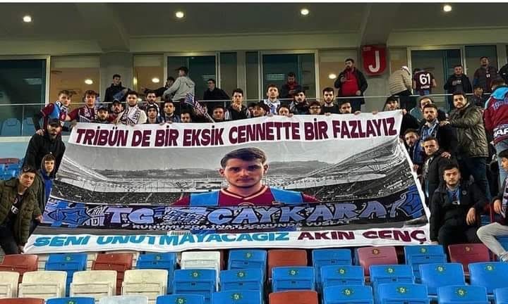 Trabzonspor Fenerbahçe Maçından duygulu Pankart