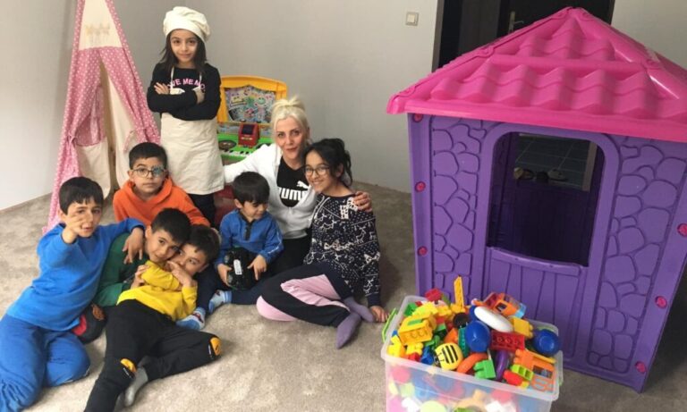 Çay –Der Derneği depremzedelerin Çocuklarına oyun odası