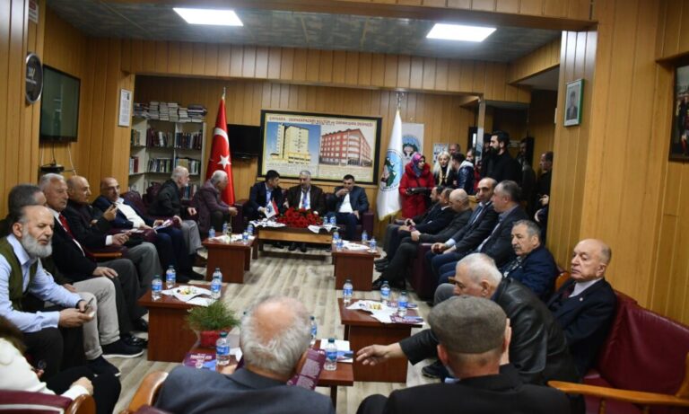 Çaykara Dernekpazarı Derneği Trabzon’da Dernek lokalinde bayramlaştı