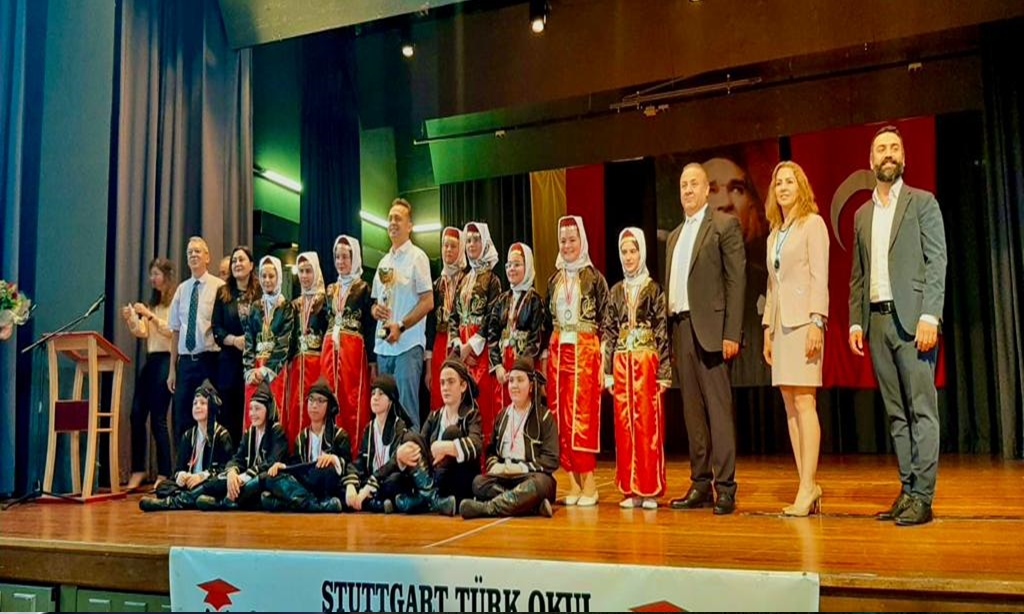 Çaykaralı Öğretmen Almanya’da Halk Oyunları Yarışması’nda1.oldu