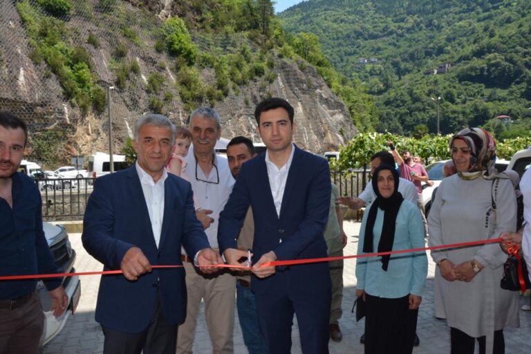 Dönercim Çaykara’da Açıldı