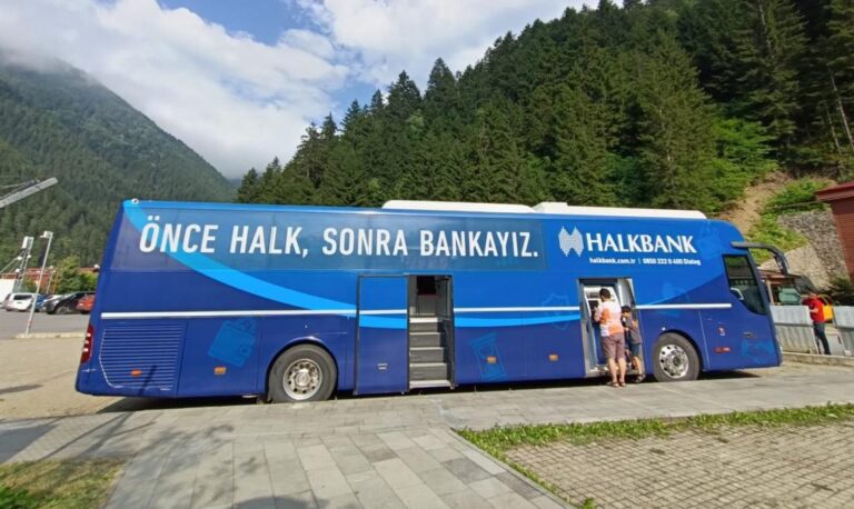 Uzungöl’de Halk Bankasından Turizm Şubesi açıldı