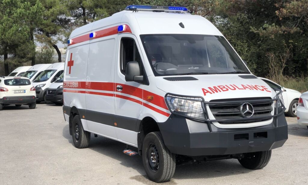 Çaykara Dernekpazarı yolunda kaza