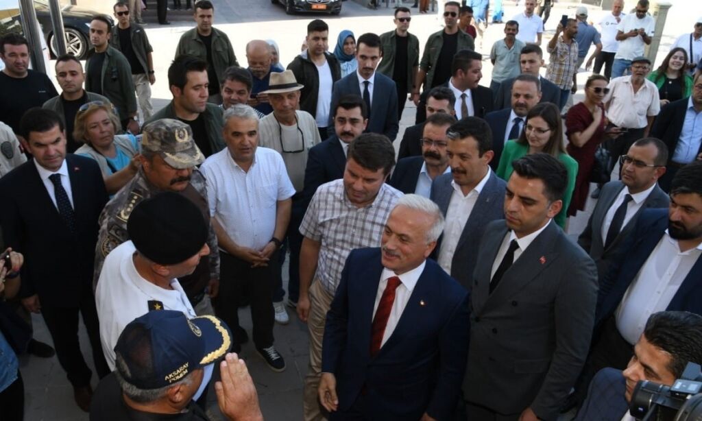 Çaykaralı Aksaray’ın yeni Valisi Kumbuzoğlu görevine başladı