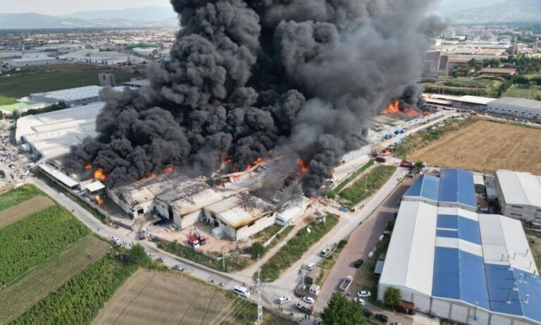 Çaykaralı iş İnsanların Bursa’da Fabrikaları yandı