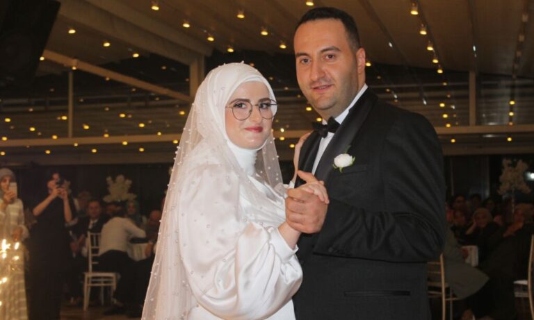 Akyüz ve Saral Ailelerinden Muhteşem Düğün