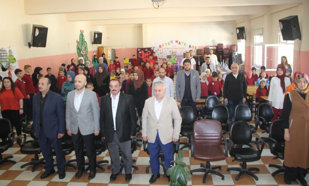 Çaykara Taşkıran Eğitim Kurumlarında Mevlid-i Nebi Programı Düzenlendi