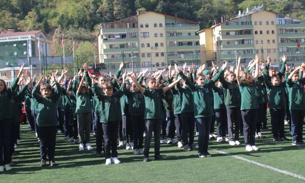 Cumhuriyetimizin 100. Yılı Çaykara’da coşkuyla kutlandı. 7