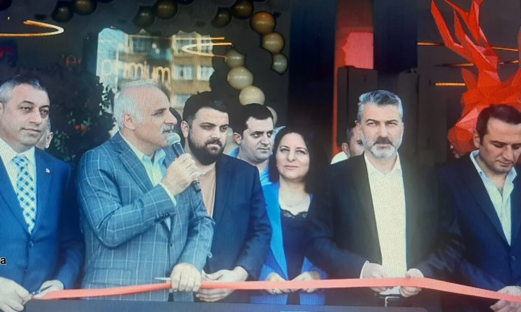 Çaykaralı İş İnsanından Trabzon’a Yeni Bir Lezzet Durağı 2