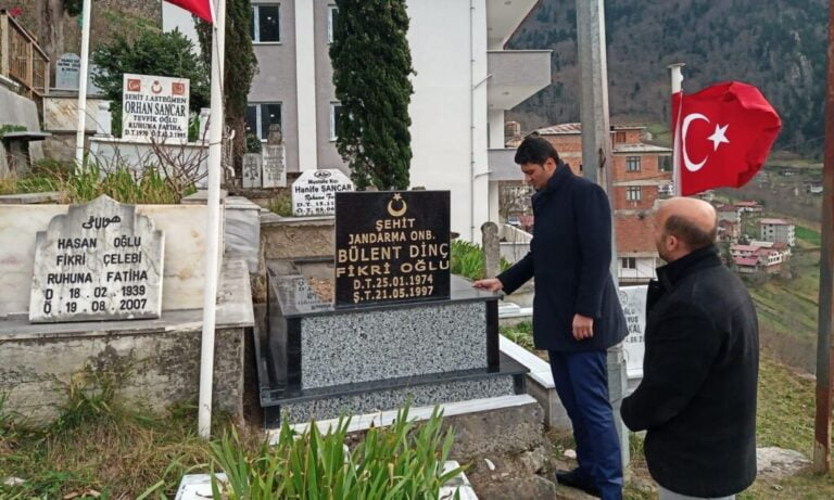 Çaykaralı şehit Bülent Dinç’in mezarı yeniden yaptırıldı
