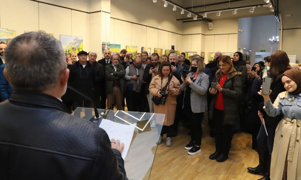 İnşaat İşçisi Ressam 3.kişisel Resim Sergisini Açtı