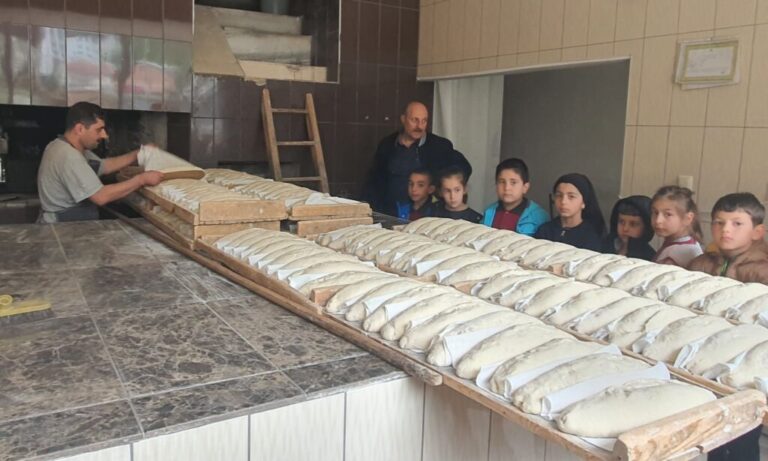 Taşkıran Eğitim Kurumları Öğrencilerine Uygulamalı Ekmek Yapımı