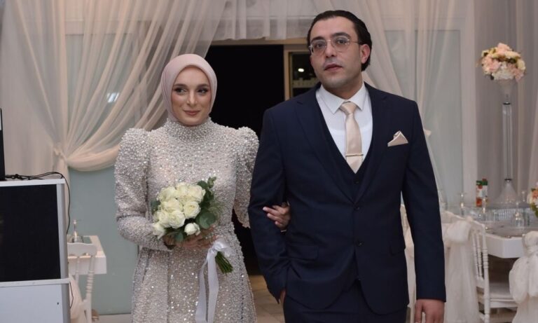 Altınsoy ve Güneriç Aileleri Kına ve Nikahlarına davet ediyorlar