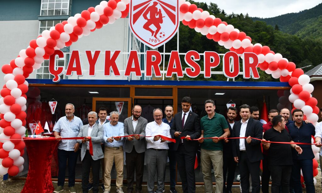 Çaykara’da ilk kez Çaykaraspor Mağazası açıldı