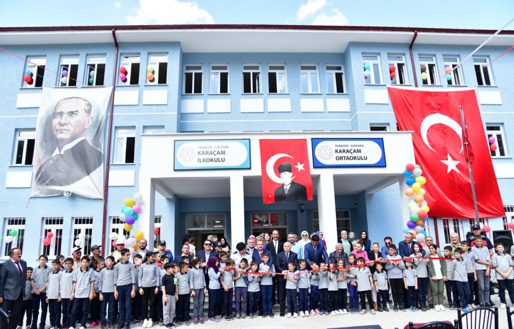 Karaçam’da yapımı tamamlanan okul hizmete açıldı