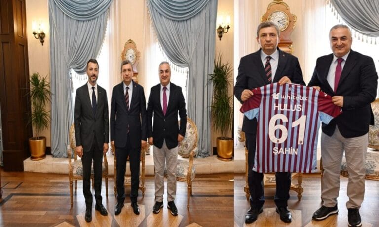 Çaykaralı Antalya Valisi Şahin’e Trabzonspor Forması