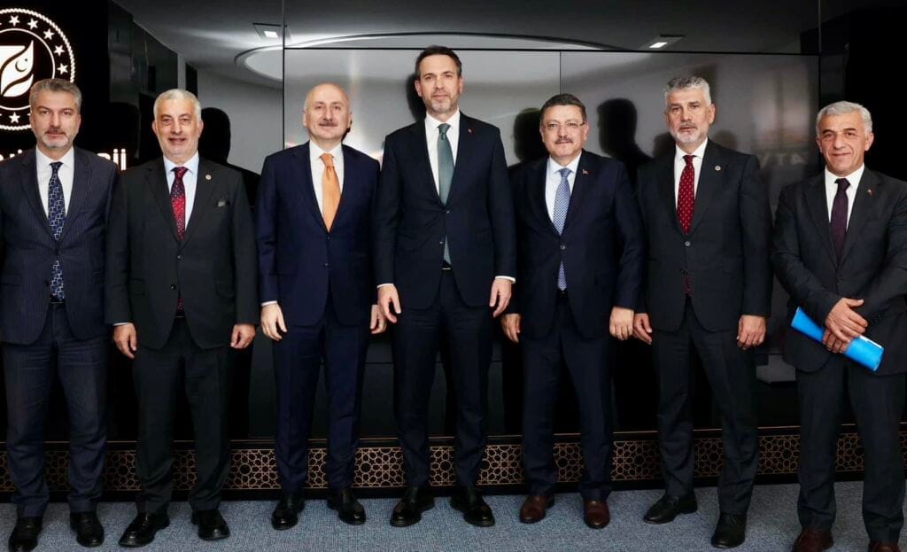 Bakan Alparslan Bayraktar doğalgaz için söz verdi