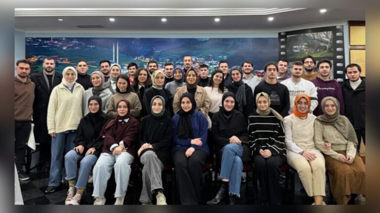 Çaykaralı gençler kestane etkinliğinde buluştu