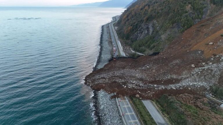 Arhavi’de heyelandan 4 ölü çıktı!