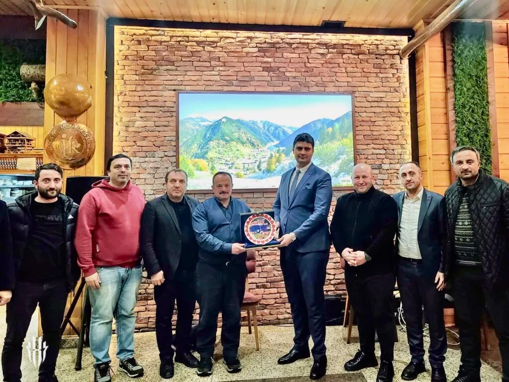 Kaymakam Gürdal Erbek’e veda yemeği 6