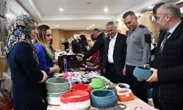 KTÜ Farabi Hastanesinde El sanatları sergisi açıldı