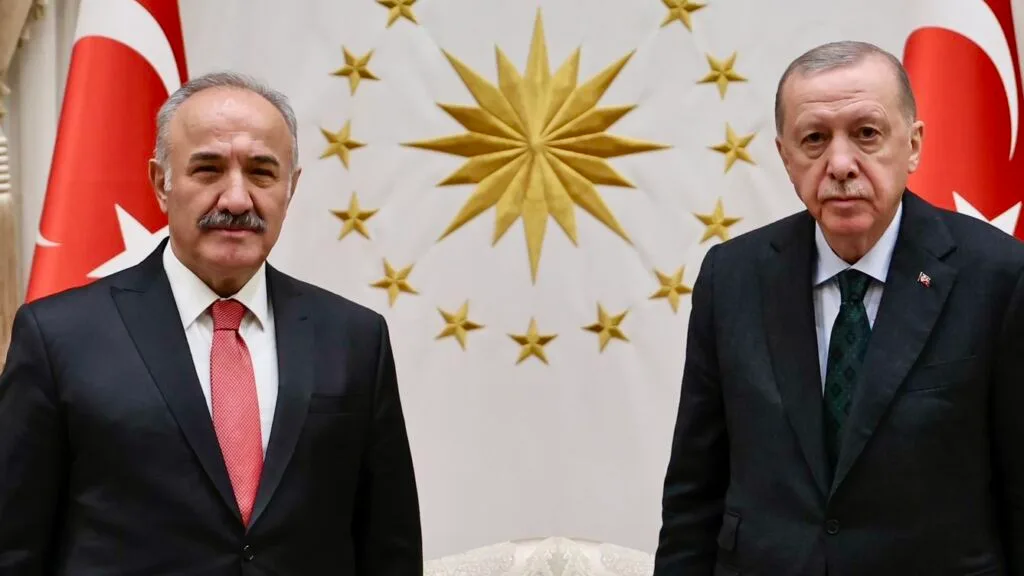 Seyfullah Hacımüftüoğlu emekli oluyor