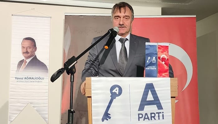 Anahtar Parti Çaykara’da ilk kongresini gerçekleştirdi.