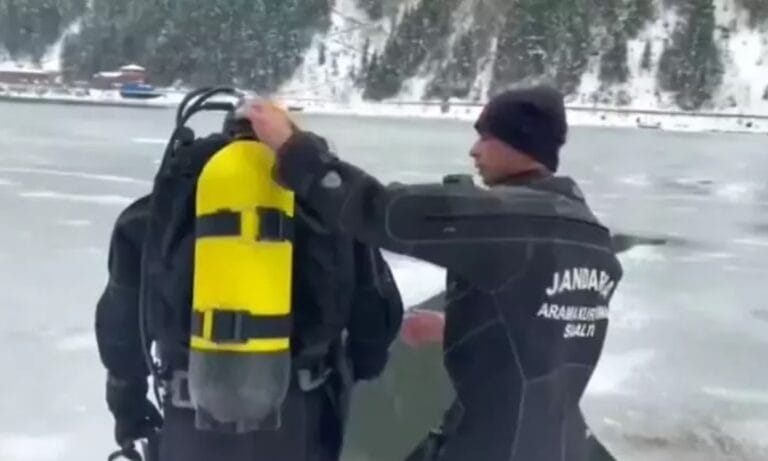 Uzungöl’de Buz Altı Dalış Tatbikatı