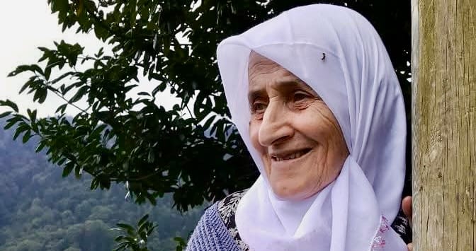 Asırlık Behiye nine vefat etti