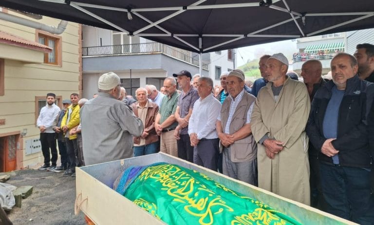 Emine Yazıcı dualarla sonsuza uğurlandı