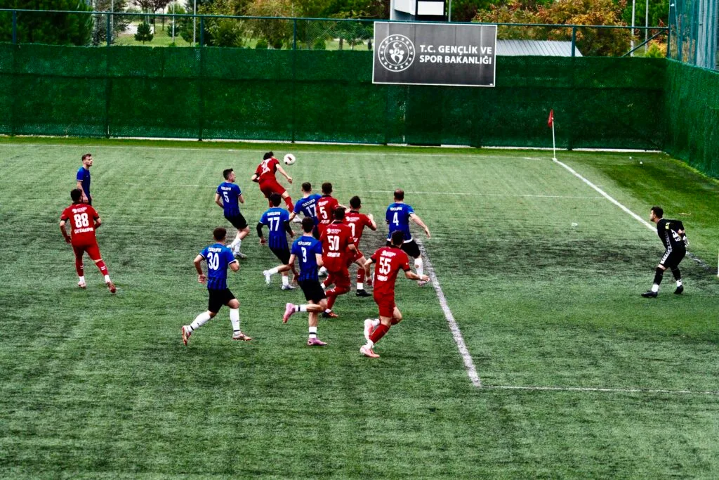 Çaykaraspor deplasmandan üç puanla döndü