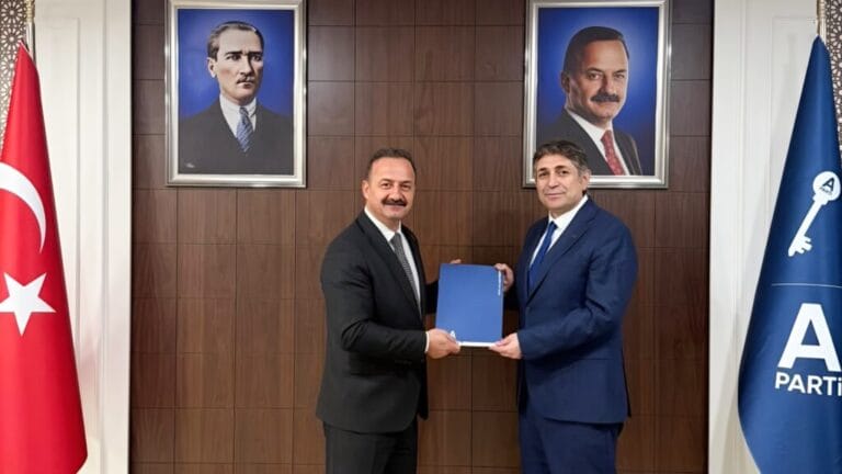 Anahtar Parti’de Dr. İrfan Coşkun’a önemli görev