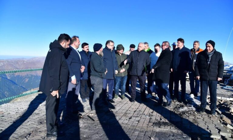 Yanan Kırklar Mescidi Yeniden İnşa Edilecek!