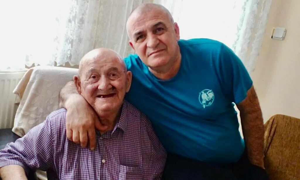 Çaykara Şahinkaya Mahallesinden Mehmet Şükrü Çolak Vefat Etti