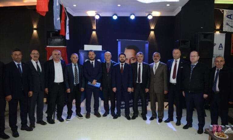 Dernekpazarın’da Cengiz Şenocak Güven Tazeledi