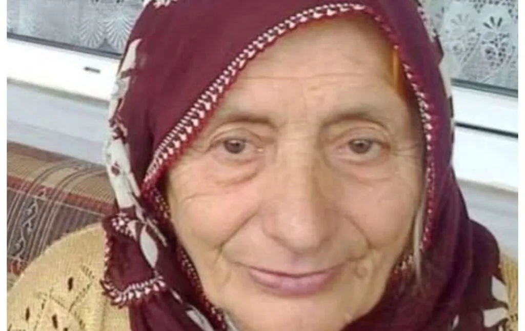 Eski Vali Kumbuzoğlu Anne Acısı