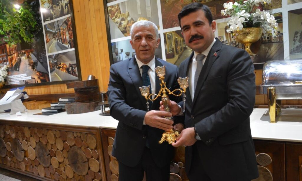 Çaykara Kaymakamı Ali Sapmaz’a Vefa Programı Düzenlendi