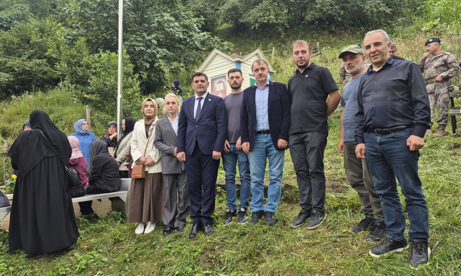 Çaykara, Şehidi Ahmet Çamur'u Şehadetinin 11. Yılında Dualarla Andı 5 Çaykara, Şehidi Ahmet Çamur'u Şehadetinin 11. Yılında Dualarla Andı 5
