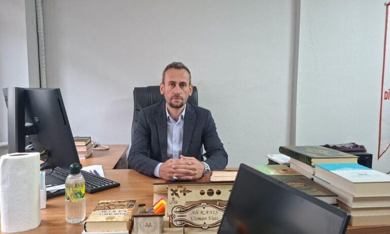 Trabzon Çaykara İlçesine Uzman Vaiz Ali Kayış Atandı