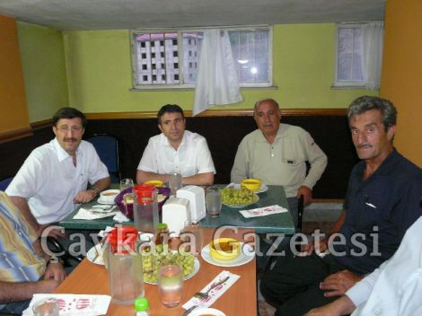 Dernek Başkanından İftar Yemeği 2