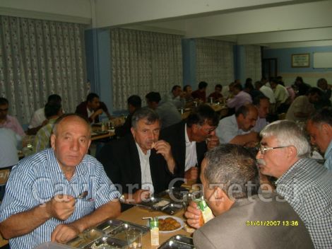 Çaykara Belediyesi İftar Yemeği Verdi 3