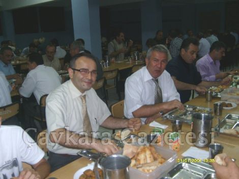 Çaykara Belediyesi İftar Yemeği Verdi 5