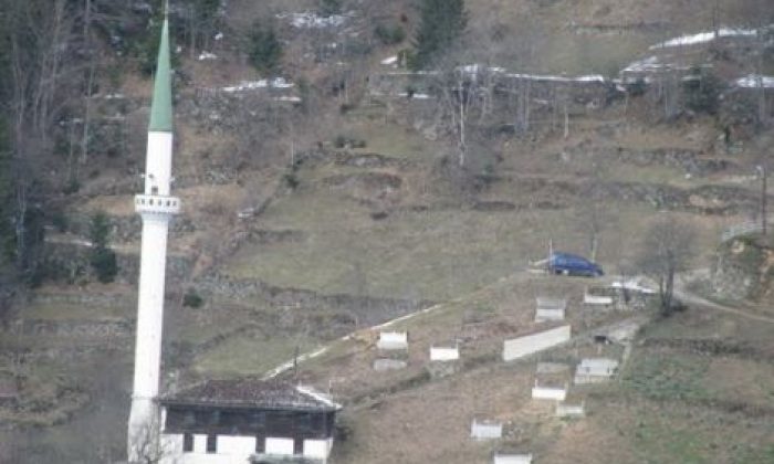 Camii Hayırseverlerin Yardımlarını Bekliyor