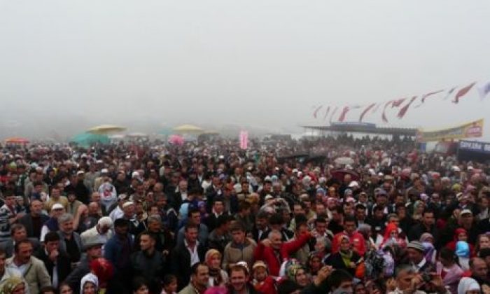 Sultanmurat’ta İnsan Seli