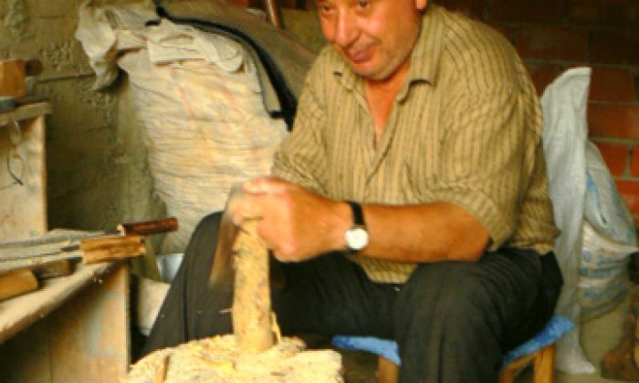 Kaşıkçılığı Yaşatıyor
