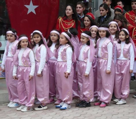 Çaykara'nın 94. Kurtuluş Yılı Törenlerle Kutlandı 16