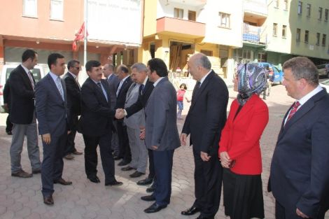 Vali Öz Çaykara'da İncelemelerde Bulundu 1